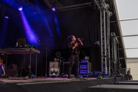 TroubleAPhaneedePool_StephWenker-3